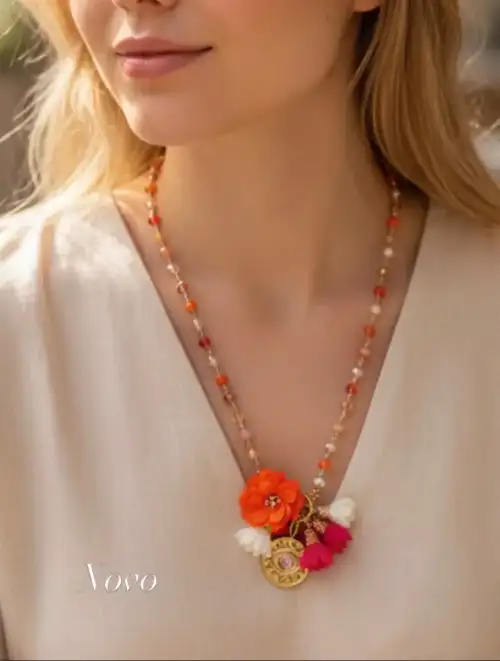 Colar Artesanal Flores Coral
