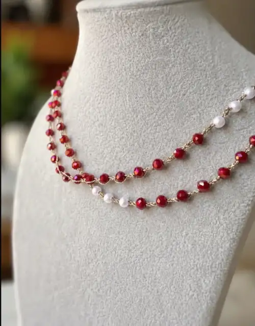 Colar Vermelho com pérolas